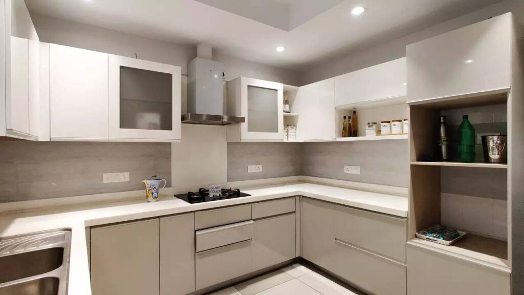 Small Kitchen Cabinet Design​